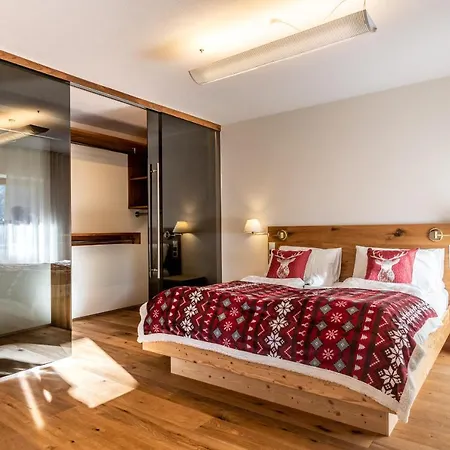 Kronplatzer Hof Hotel 3*